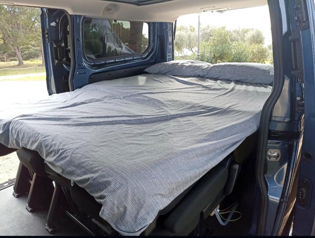 Ford Transit Custom Camper Hotel Palma de Mallorca Ngoại thất bức ảnh